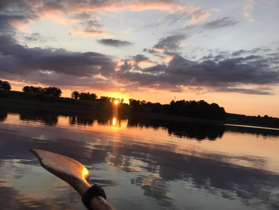 Miedzy Olchami Domek Nad Jeziorem. Noclegi Caloroczne. Cisza, Spokoj. Barczewo Eksteriør billede