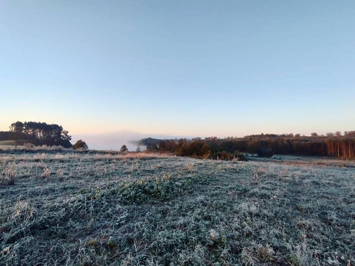 Miedzy Olchami Domek Nad Jeziorem. Noclegi Caloroczne. Cisza, Spokoj. Barczewo Eksteriør billede
